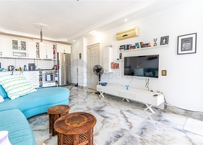 Helle Wohnung mit Panoramablick auf das Meer in der Gegend von Tosmur