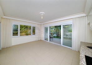 Gemütliche und moderne Wohnung in einem prestigeträchtigen Komplex