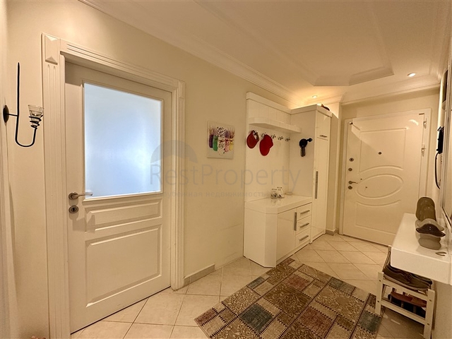 Komfortable 2+1-Wohnung in einem Komplex mit entwickelter Infrastruktur