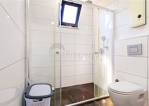 Geräumige möblierte 3+1-Wohnung mit reicher Infrastruktur in einer modernen Wohnanlage