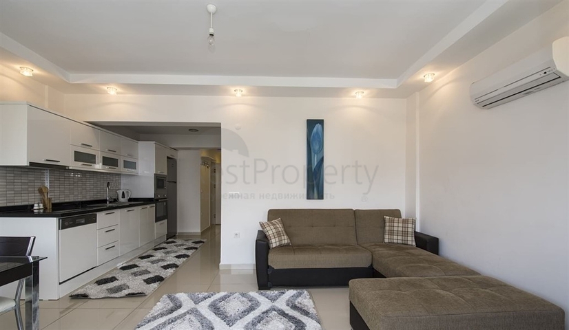 Geräumige möblierte 2+1-Wohnung 350 Meter vom berühmten Kleopatra-Strand entfernt