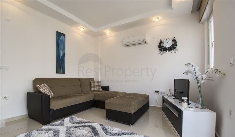 Geräumige möblierte 2+1-Wohnung 350 Meter vom berühmten Kleopatra-Strand entfernt