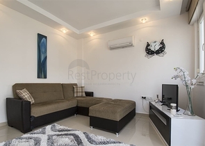 Geräumige möblierte 2+1-Wohnung 350 Meter vom berühmten Kleopatra-Strand entfernt