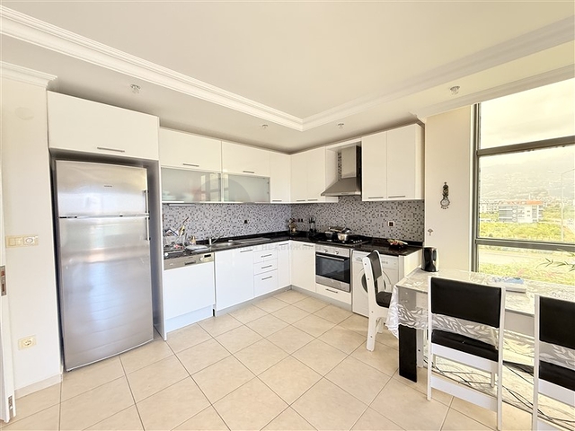 Geräumige 1+1-Wohnung mit komplettem Mobiliar und reicher Infrastruktur in Dschikkilli