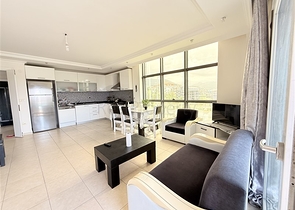 Geräumige 1+1-Wohnung mit komplettem Mobiliar und reicher Infrastruktur in Dschikkilli