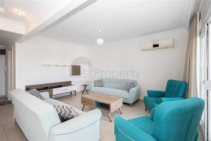 Geräumiges Penthouse mit Terrasse und Meerblick in einer prestigeträchtigen Wohnanlage