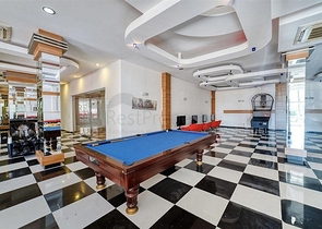 Geräumiges Penthouse mit Terrasse und Meerblick in einer prestigeträchtigen Wohnanlage