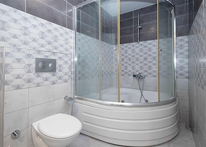 Geräumiges Penthouse mit Terrasse und Meerblick in einer prestigeträchtigen Wohnanlage