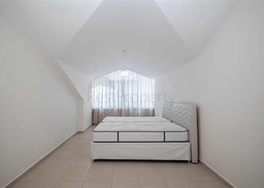 Geräumiges Penthouse mit Terrasse und Meerblick in einer prestigeträchtigen Wohnanlage