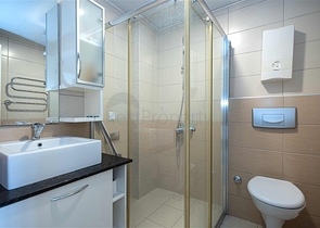 Geräumiges Penthouse mit Terrasse und Meerblick in einer prestigeträchtigen Wohnanlage