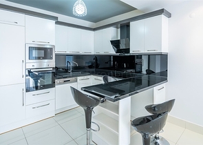 Moderne 1+1 Wohnung in einer Wohnanlage mit reicher Infrastruktur am Meer