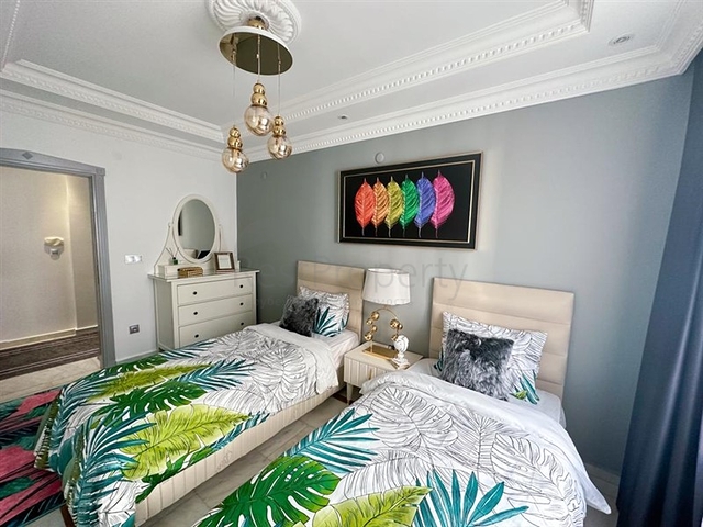 Gemütliche Wohnung in einem bewohnten Komplex im Herzen des Bezirks Oba