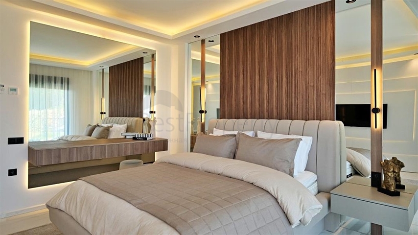 Moderne Villa mit Panoramablick auf das Meer in Alanya