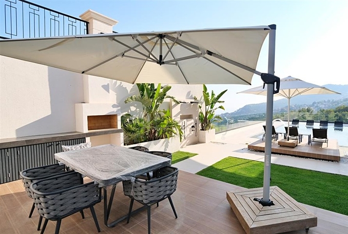 Moderne Villa mit Panoramablick auf das Meer in Alanya