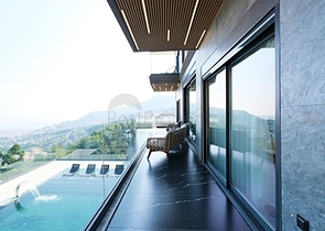 Moderne Villa mit Panoramablick auf das Meer in Alanya