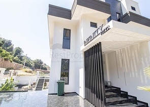 Moderne Villa mit Panoramablick auf das Meer in Alanya