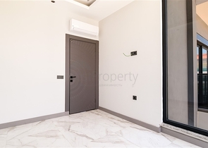 Moderne Wohnung am Meer, umgeben von Ruhe und Komfort