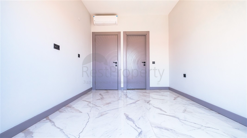 Penthouse am Meer mit geräumigen Terrassen und Panoramablick