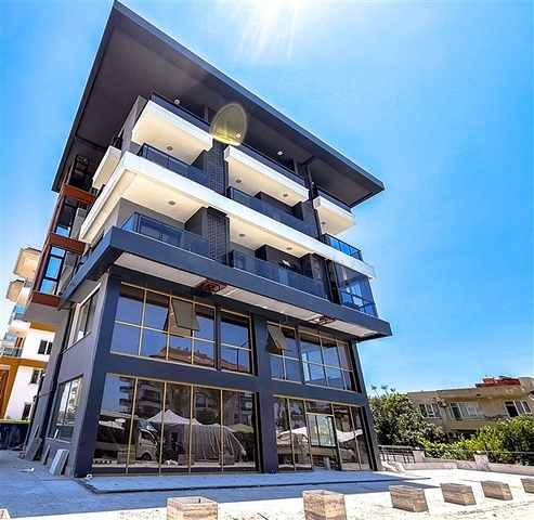 Penthouse am Meer mit geräumigen Terrassen und Panoramablick