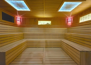 Luxuriöse 3+1-Wohnung mit Garten in einem Luxus-Komplex am Meer