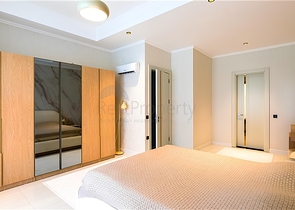 Luxuriöse 3+1-Wohnung mit Garten in einem Luxus-Komplex am Meer