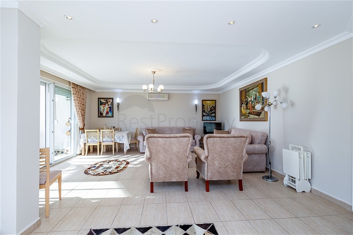 Gemütliche möblierte 2+1-Wohnung in einem Komplex mit Infrastruktur