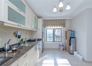 Gemütliche möblierte 2+1-Wohnung in einem Komplex mit Infrastruktur