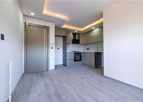 Geräumige 3+1 Maisonette direkt am Meer im Herzen von Gazipaşa