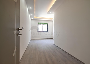 Geräumige 3+1 Maisonette direkt am Meer im Herzen von Gazipaşa