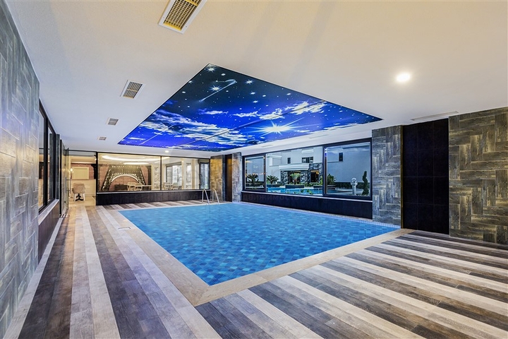 Geräumiges 3+1 Penthouse mit Meerblick, nur 50 m vom Strand entfernt