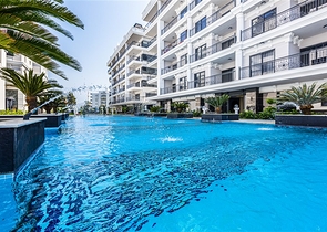 Geräumiges 3+1 Penthouse mit Meerblick, nur 50 m vom Strand entfernt