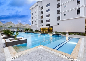 Geräumiges 3+1 Penthouse mit Meerblick, nur 50 m vom Strand entfernt