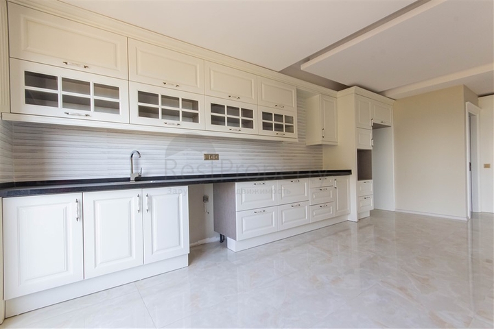 Penthouse 3+1 50 Meter vom Meer entfernt - Geräumigkeit und Komfort in der Nähe der Natur