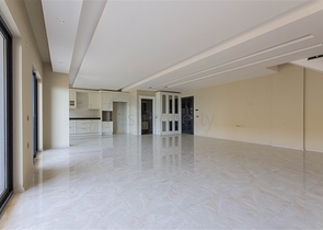 Penthouse 3+1 50 Meter vom Meer entfernt - Geräumigkeit und Komfort in der Nähe der Natur