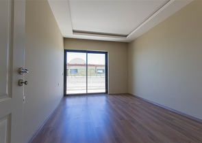 Penthouse 3+1 50 Meter vom Meer entfernt - Geräumigkeit und Komfort in der Nähe der Natur