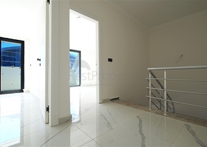 Modernes 2+1 Penthouse in einem prestigeträchtigen Komplex in Mahmutlar Modernes 2+1 Penthouse in einem prestigeträchtigen Komplex in Mahmutlar