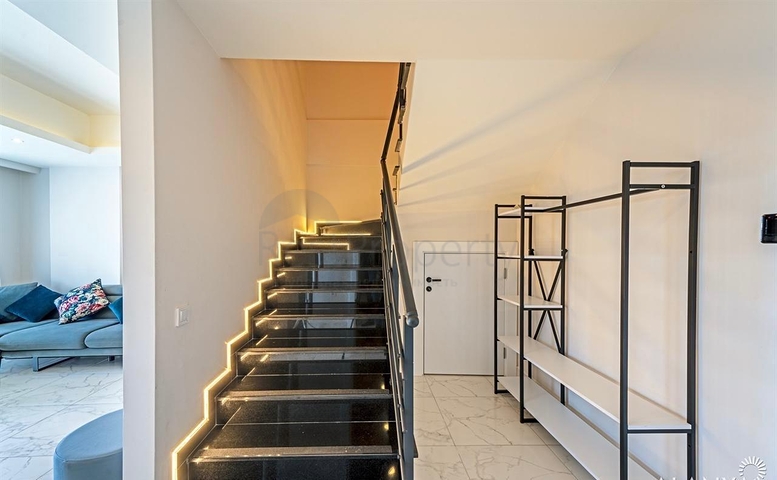 Geräumige 3+1 möblierte Wohnung in einer modernen Wohnanlage in Avsallar