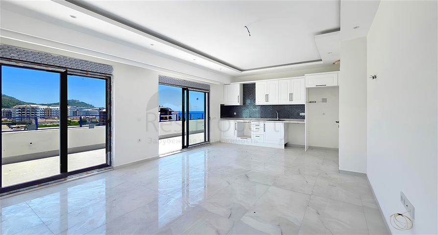 Penthouse am Meer mit großer Terrasse im Stadtteil Kargajak 