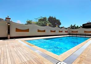 Penthouse am Meer mit großer Terrasse im Stadtteil Kargajak 