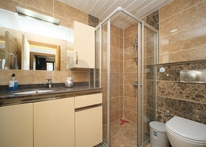 Geräumige möblierte 2+1-Wohnung in der prestigeträchtigen Gegend von Alanya - Beide