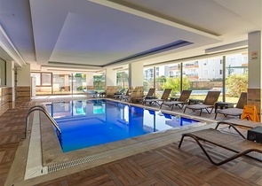 Geräumige möblierte 2+1-Wohnung in der prestigeträchtigen Gegend von Alanya - Beide