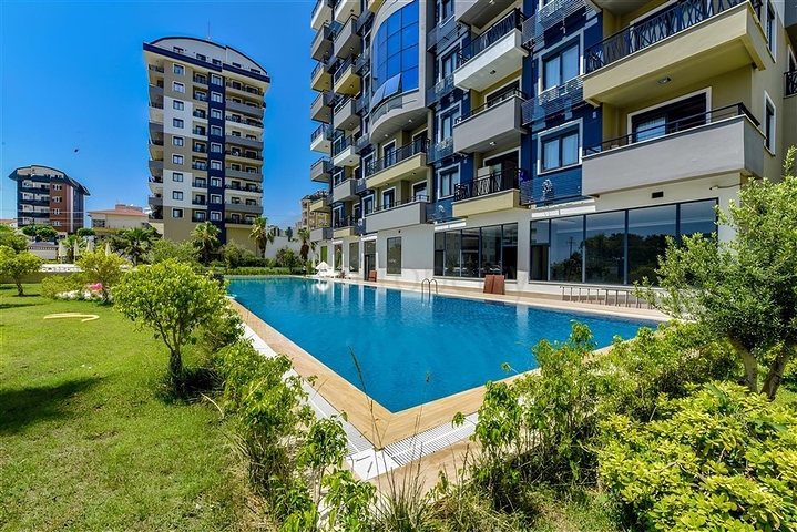 Geräumige möblierte Maisonette mit Terrasse und Meerblick in einer modernen Wohnanlage