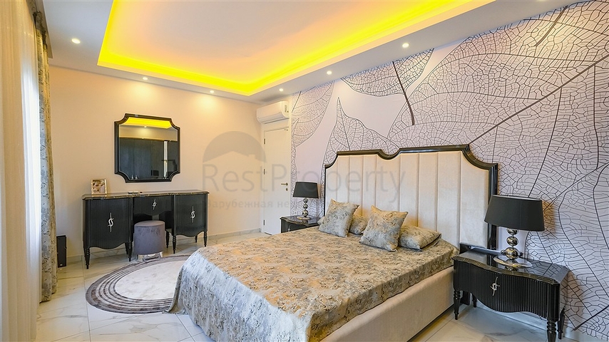 Geräumige möblierte Maisonette mit Terrasse und Meerblick in einer modernen Wohnanlage