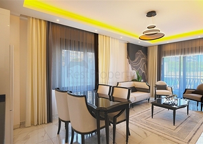 Geräumige möblierte Maisonette mit Terrasse und Meerblick in einer modernen Wohnanlage