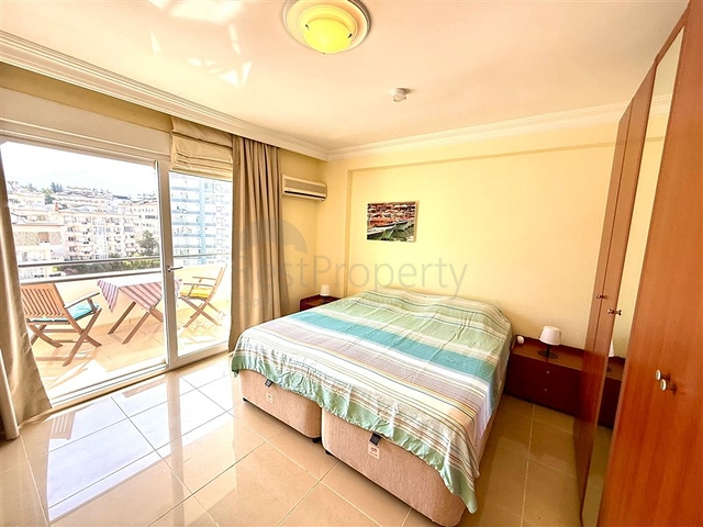 Komfortable möblierte 2+1-Wohnung in einer gepflegten Wohnanlage in der Gegend von Djikcilli