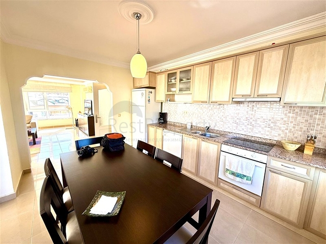 Komfortable möblierte 2+1-Wohnung in einer gepflegten Wohnanlage in der Gegend von Djikcilli