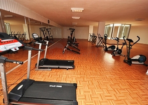 Geräumige 5+1-Wohnung mit Panoramablick und zu Fuß erreichbar zum Meer in der Gegend von Tosmur