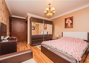 Geräumige 5+1-Wohnung mit Panoramablick und zu Fuß erreichbar zum Meer in der Gegend von Tosmur