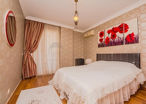 Geräumige 5+1-Wohnung mit Panoramablick und zu Fuß erreichbar zum Meer in der Gegend von Tosmur