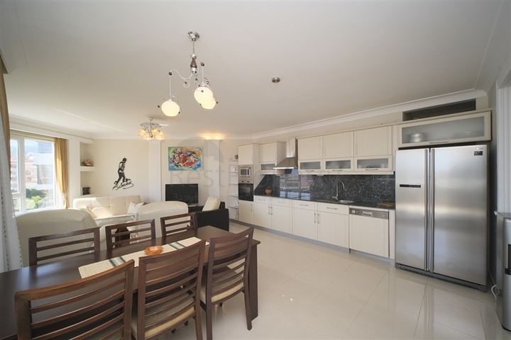 Gemütliche 2+1 Wohnung in einer Wohnanlage mit Infrastruktur in der Gegend von Dschikkilli